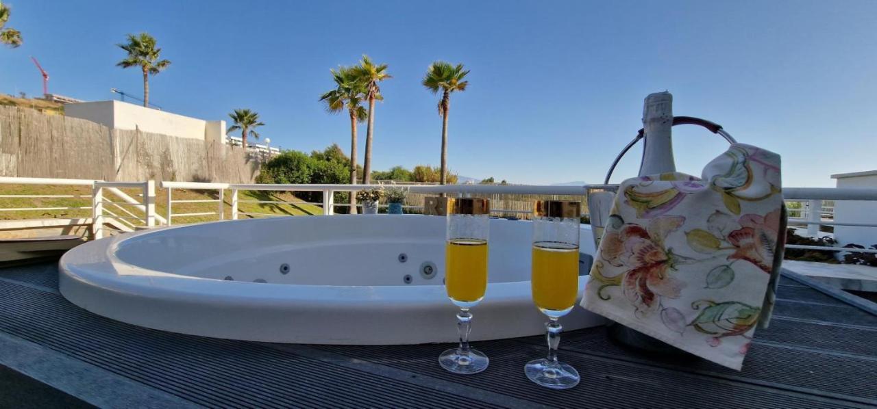 Casares Del Mar Luxury Apartment Malaga Ngoại thất bức ảnh